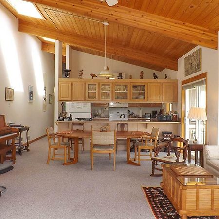 9 Condo Lopez Island Екстериор снимка